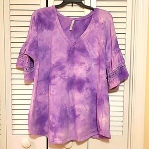 My Story M V-neck Bell Sleeve Top